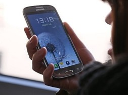 Utiliser le contrôle Vocal sur Samsung Galaxy, commande vocale samsung