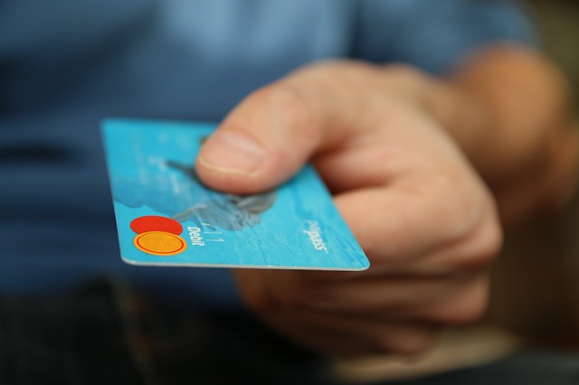 Pourquoi s’informer en ligne avant de faire un achat ? Pourquoi-s%E2%80%99informer-en-ligne-avant-de-faire-un-achat-